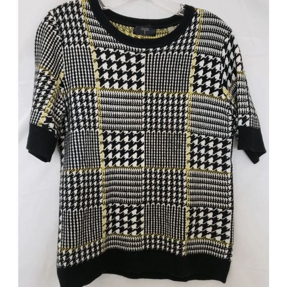 Tahari Short Sleeve White Black Yellow Crew Neck Sweater Size Medium - Picture 1 of 5